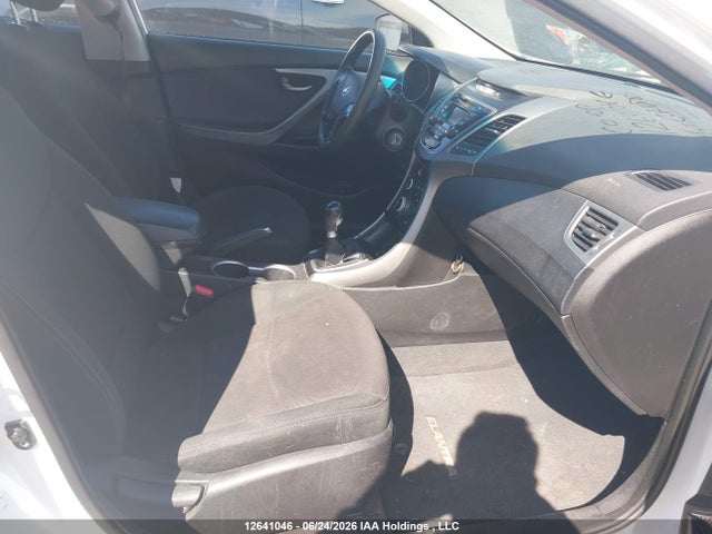 Продаж на аукціоні авто 2016 Hyundai Elantra Gl, vin: 5NPDH4AE8GH796411, номер лоту: 12641046