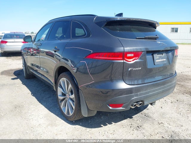 Jaguar F-pace R - Sport 2018 SADCL2FN0JA263267 Image 3