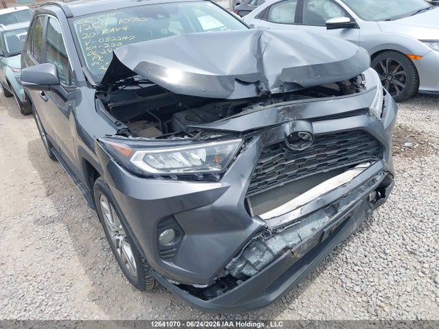 2020 Toyota Rav4 Xle მანქანა იყიდება აუქციონზე, vin: 2T3R1RFV6LC082247, აუქციონის ნომერი: 12641070