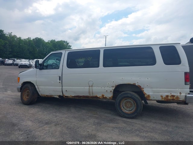 2004 Ford Econoline E350 Super Duty Wagon მანქანა იყიდება აუქციონზე, vin: 1FBSS31S84HA81944, აუქციონის ნომერი: 12641078
