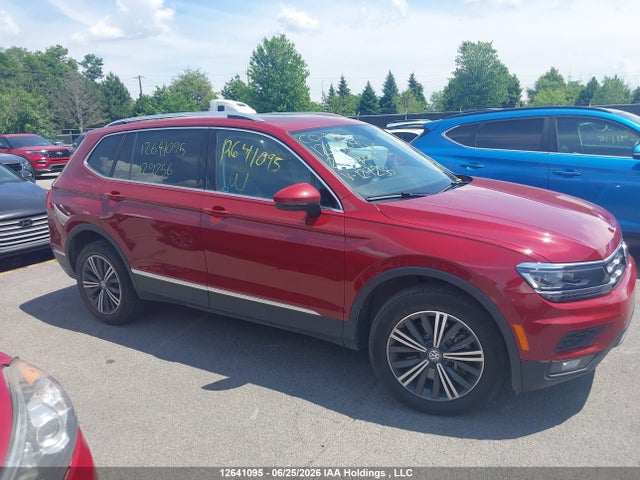 Продажа на аукционе авто 2021 Volkswagen Tiguan Highline, vin: 3VV4B7AX3MM129256, номер лота: 12641095