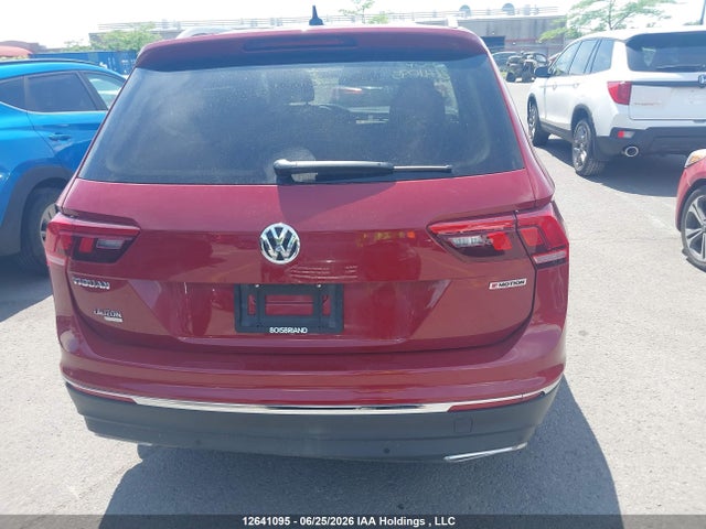 Продажа на аукционе авто 2021 Volkswagen Tiguan Highline, vin: 3VV4B7AX3MM129256, номер лота: 12641095