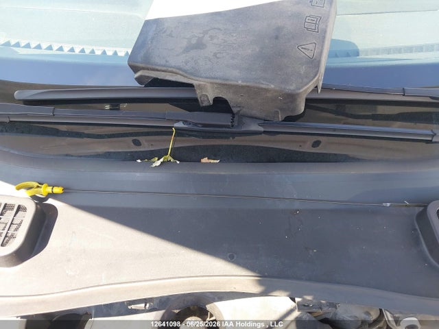 12641098 :رقم المزاد ، 1FMCU9J97JUC95901 vin ، 2018 Ford Escape Titanium مزاد بيع