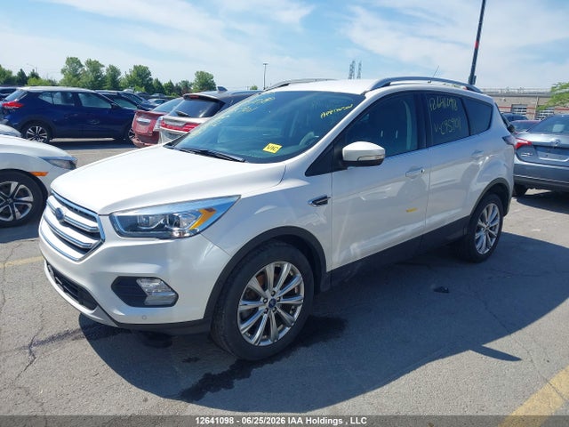 12641098 :رقم المزاد ، 1FMCU9J97JUC95901 vin ، 2018 Ford Escape Titanium مزاد بيع