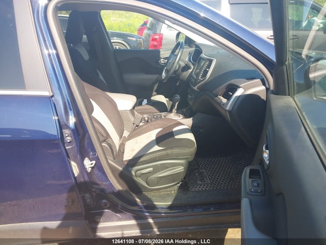 2014 Jeep Cherokee Latitude მანქანა იყიდება აუქციონზე, vin: 1C4PJMCS6EW115903, აუქციონის ნომერი: 12641108