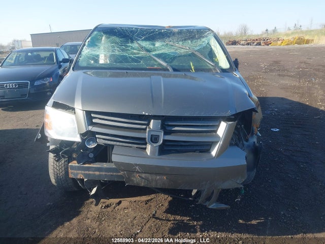 2010 Dodge Grand Caravan Se მანქანა იყიდება აუქციონზე, vin: 2D4RN4DE5AR496610, აუქციონის ნომერი: 12588903