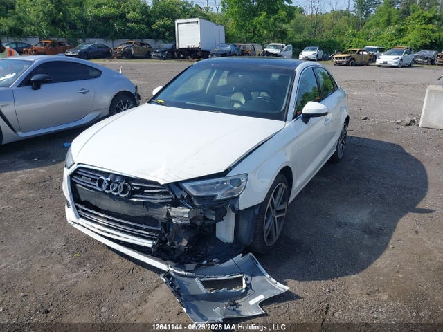 Audi A3 Progressiv 2018 WAUE8GFF0J1014315 Image 2