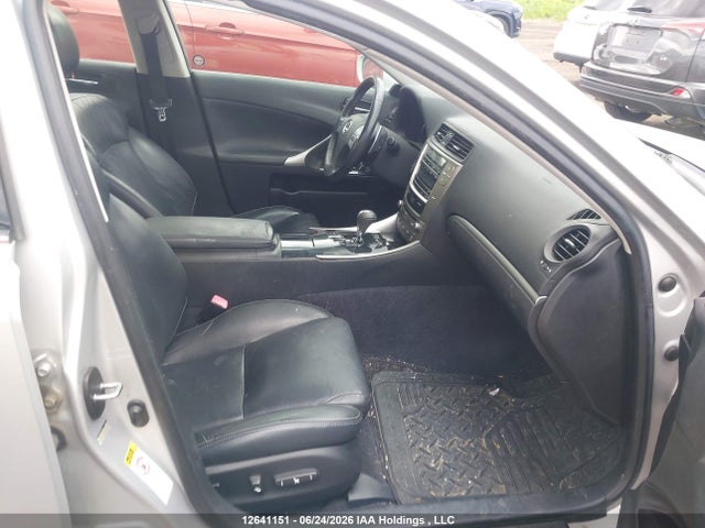 12641151 :رقم المزاد ، JTHCF5C26B5045017 vin ، 2011 Lexus Is 250 مزاد بيع