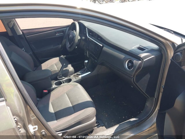 2T1BURHE8JC074307 Toyota Corolla
