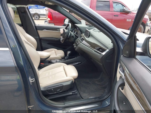 WBXHT3C30G5E52129 BMW X1 Xdrive28i