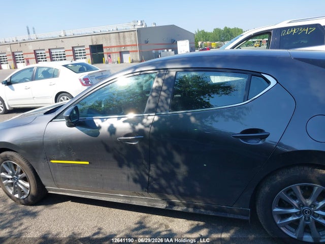 12641190 :رقم المزاد ، JM1BPAKM3S1759264 vin ، 2025 Mazda Mazda3 Sport Gx مزاد بيع