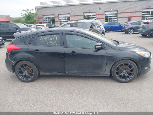 12641197 :رقم المزاد ، 1FADP3N2XFL309125 vin ، 2015 Ford Focus Titanium مزاد بيع