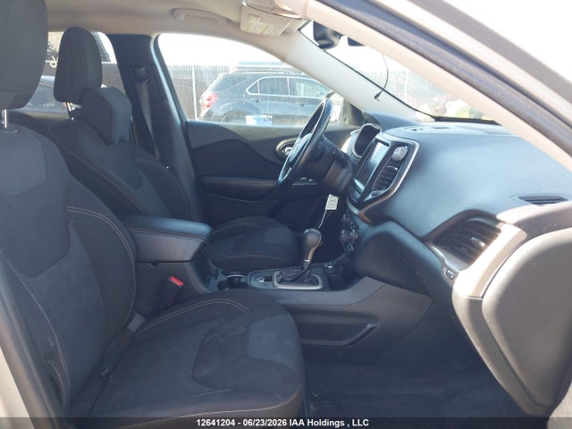 Jeep Cherokee North 2016 1C4PJMCS2GW209926 Image 5