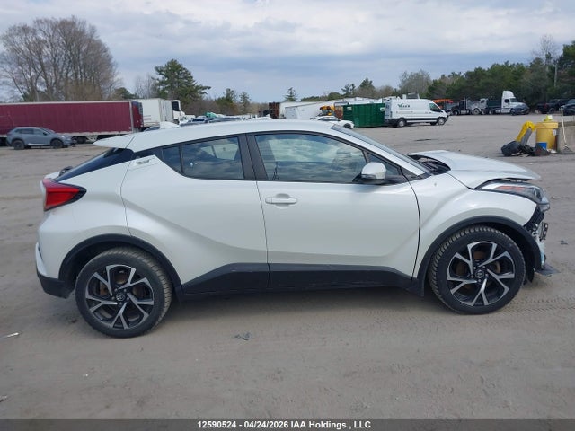 2018 Toyota C-hr Xle მანქანა იყიდება აუქციონზე, vin: NMTKHMBX5JR064552, აუქციონის ნომერი: 12590524