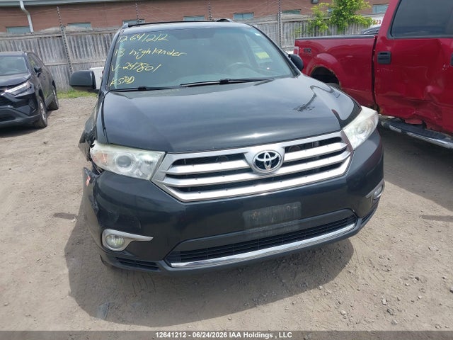 2013 Toyota Highlander მანქანა იყიდება აუქციონზე, vin: 5TDBK3EH9DS247801, აუქციონის ნომერი: 12641212