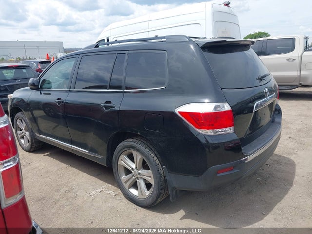 2013 Toyota Highlander მანქანა იყიდება აუქციონზე, vin: 5TDBK3EH9DS247801, აუქციონის ნომერი: 12641212