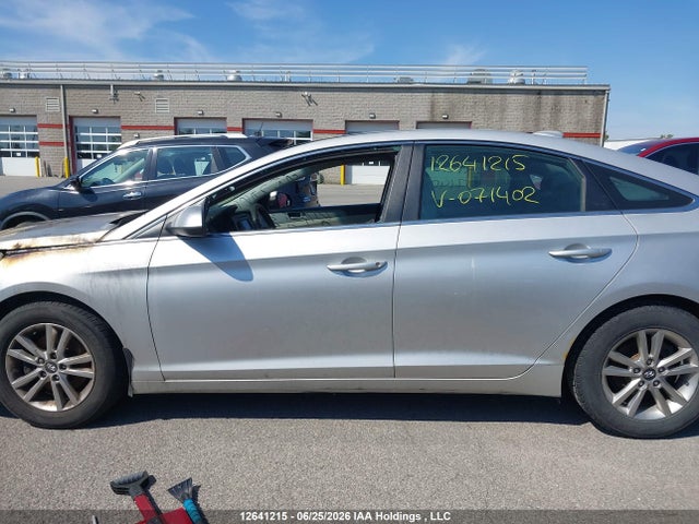Hyundai SONATA GL 2015 5NPE24AF2FH071402 Image 15