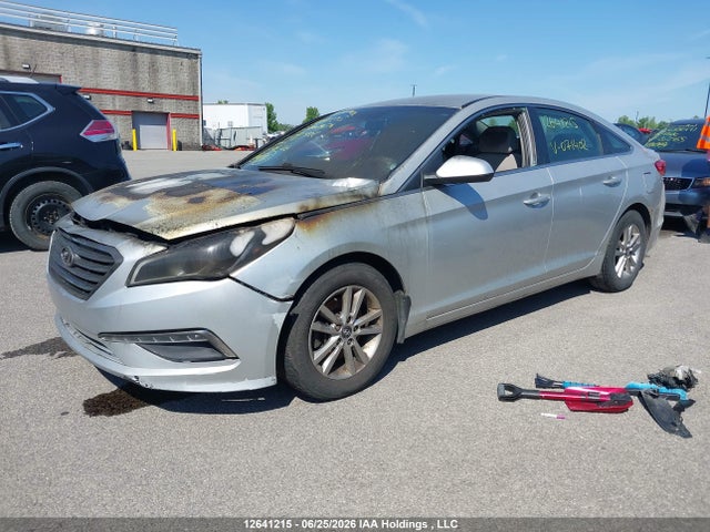 Hyundai SONATA GL 2015 5NPE24AF2FH071402 Image 2