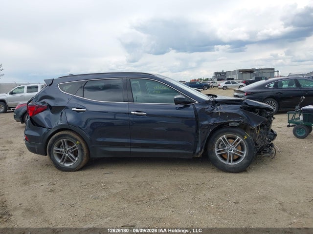 12626180 :رقم المزاد ، 5XYZUDLB0HG496195 vin ، 2017 Hyundai Santa Fe Sport 2.4 Luxury مزاد بيع