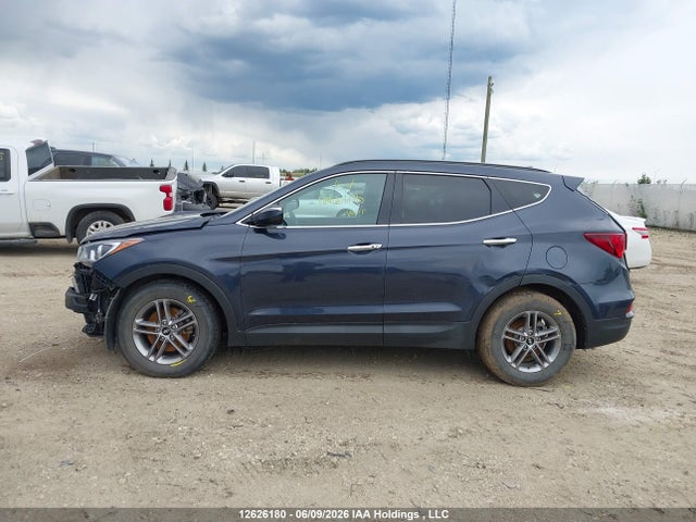12626180 :رقم المزاد ، 5XYZUDLB0HG496195 vin ، 2017 Hyundai Santa Fe Sport 2.4 Luxury مزاد بيع
