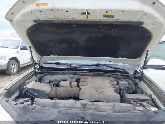 Toyota 4RUNNER SR5 2016 JTEBU5JR6G5394328 Image 10