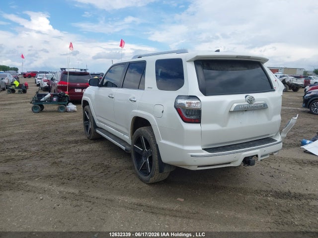Toyota 4RUNNER SR5 2016 JTEBU5JR6G5394328 Image 3