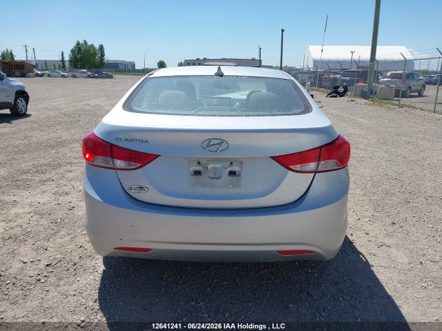 2013 Hyundai Elantra Gls/limited მანქანა იყიდება აუქციონზე, vin: 5NPDH4AE4DH180927, აუქციონის ნომერი: 12641241