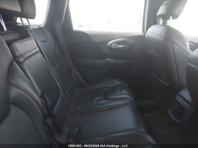 Продажа на аукционе авто 2017 Jeep Cherokee Trailhawk, vin: 1C4PJMBS4HW558587, номер лота: 12641303