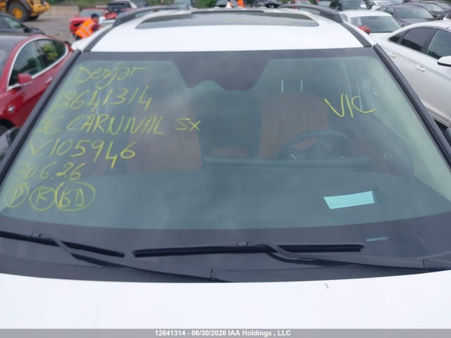 2026 Kia Carnival Sx/sx Prestige მანქანა იყიდება აუქციონზე, vin: KNDNE5KA8T6105946, აუქციონის ნომერი: 12641314