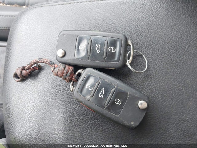 2012 Volkswagen Passat მანქანა იყიდება აუქციონზე, vin: 1VWBH7A36CC030901, აუქციონის ნომერი: 12641344