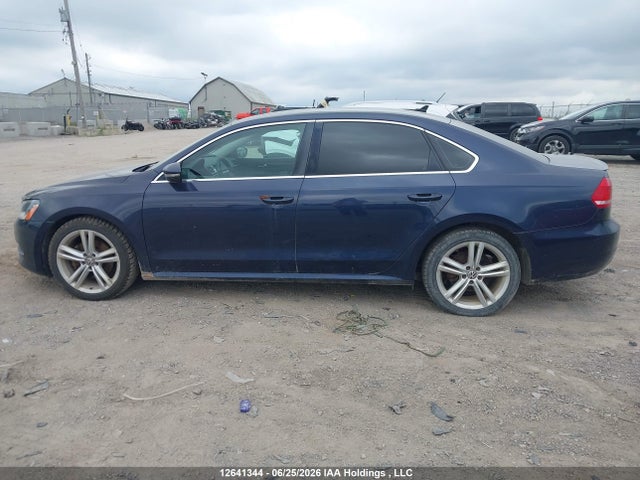 2012 Volkswagen Passat მანქანა იყიდება აუქციონზე, vin: 1VWBH7A36CC030901, აუქციონის ნომერი: 12641344