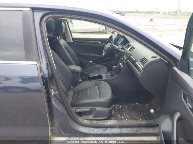 2012 Volkswagen Passat მანქანა იყიდება აუქციონზე, vin: 1VWBH7A36CC030901, აუქციონის ნომერი: 12641344