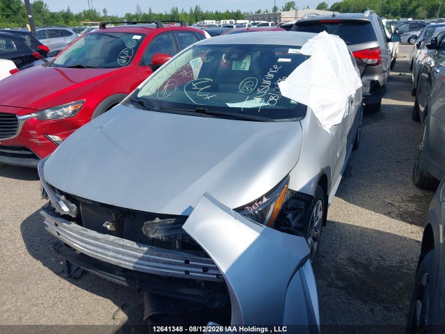 5YFBPMBE1NP327833 Toyota Corolla