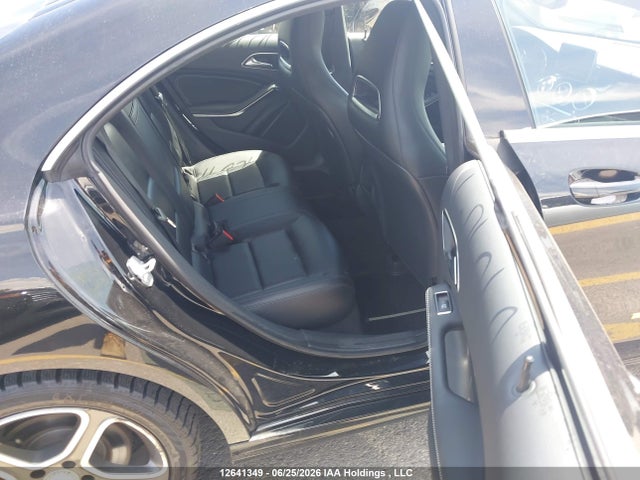 2014 Mercedes-benz Cla 250 4matic მანქანა იყიდება აუქციონზე, vin: WDDSJ4GB3EN104809, აუქციონის ნომერი: 12641349