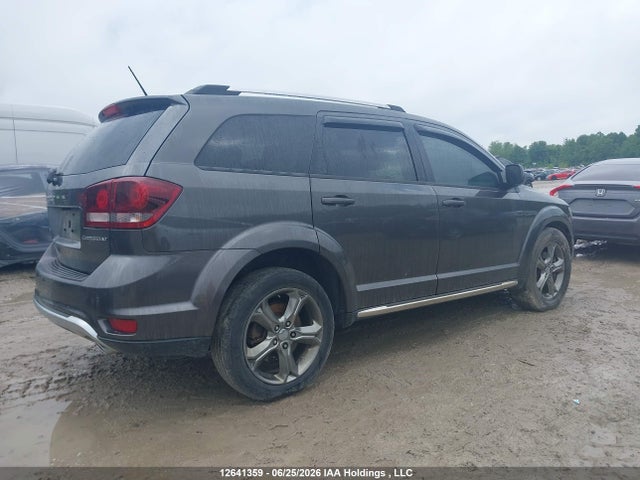 3C4PDCGG6HT538076 Dodge Journey Crossroad