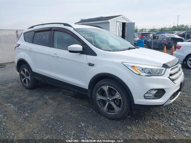 2017 Ford Escape Se მანქანა იყიდება აუქციონზე, vin: 1FMCU9G93HUD69753, აუქციონის ნომერი: 12641363