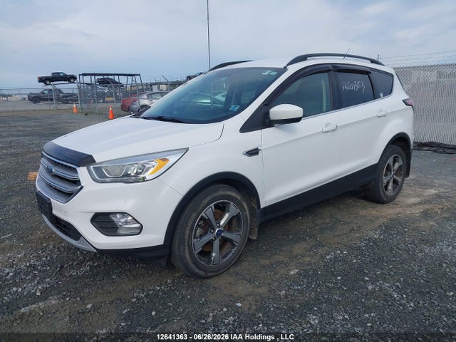 2017 Ford Escape Se მანქანა იყიდება აუქციონზე, vin: 1FMCU9G93HUD69753, აუქციონის ნომერი: 12641363