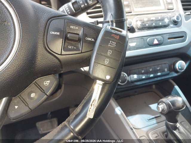 Продаж на аукціоні авто 2014 Kia Rondo, vin: KNAHT8A35E7014201, номер лоту: 12641396
