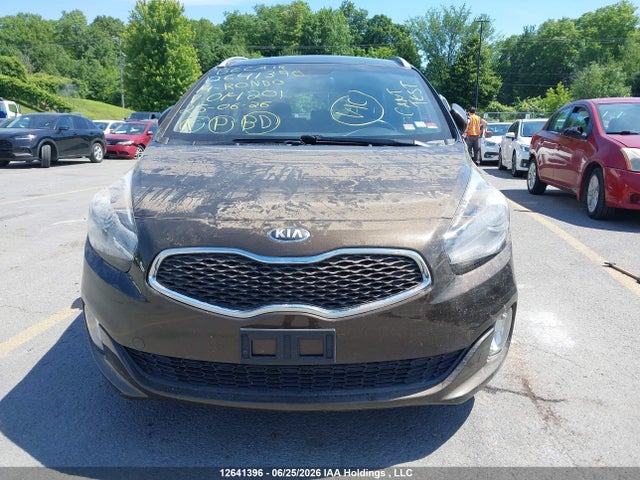 Продаж на аукціоні авто 2014 Kia Rondo, vin: KNAHT8A35E7014201, номер лоту: 12641396