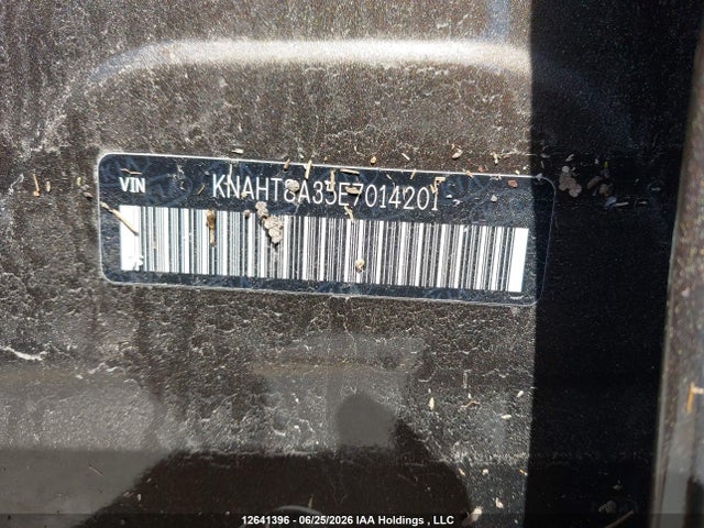 Продаж на аукціоні авто 2014 Kia Rondo, vin: KNAHT8A35E7014201, номер лоту: 12641396