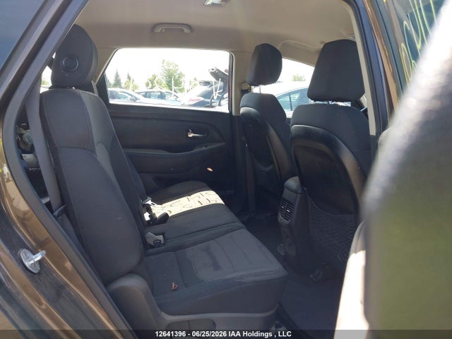 Продаж на аукціоні авто 2014 Kia Rondo, vin: KNAHT8A35E7014201, номер лоту: 12641396