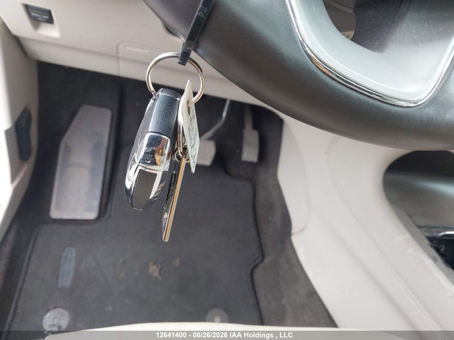 5LMCJ2D90JUL29802 Lincoln MKC SELECT