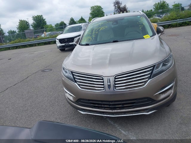 5LMCJ2D90JUL29802 Lincoln MKC SELECT