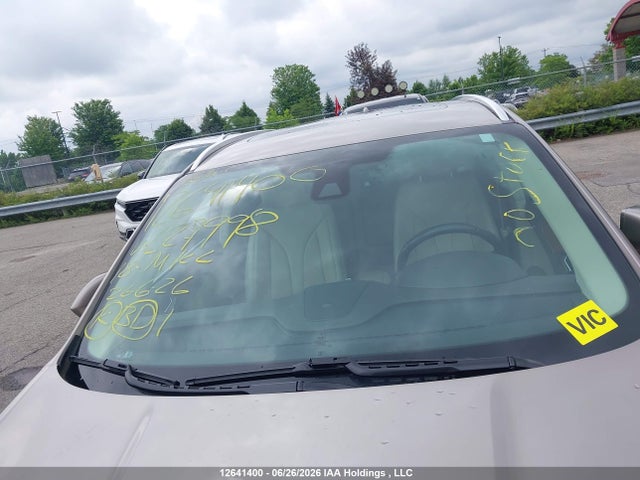 5LMCJ2D90JUL29802 Lincoln MKC SELECT