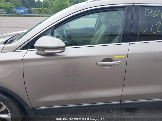 5LMCJ2D90JUL29802 Lincoln MKC SELECT