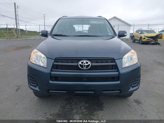 12641402 :رقم المزاد ، 2T3BF4DV8BW168424 vin ، 2011 Toyota Rav4 مزاد بيع