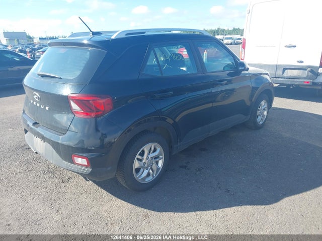 KMHRC8A31RU310651 Hyundai Venue Sel/limited