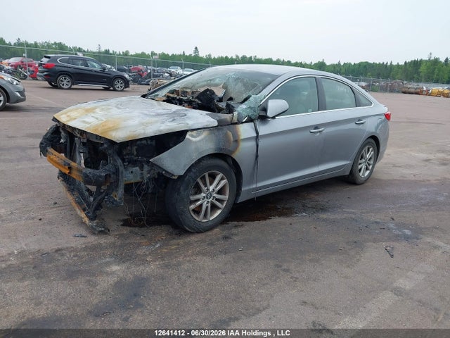 12641412 :رقم المزاد ، 5NPE24AF4FH205889 vin ، 2015 Hyundai Sonata Se مزاد بيع