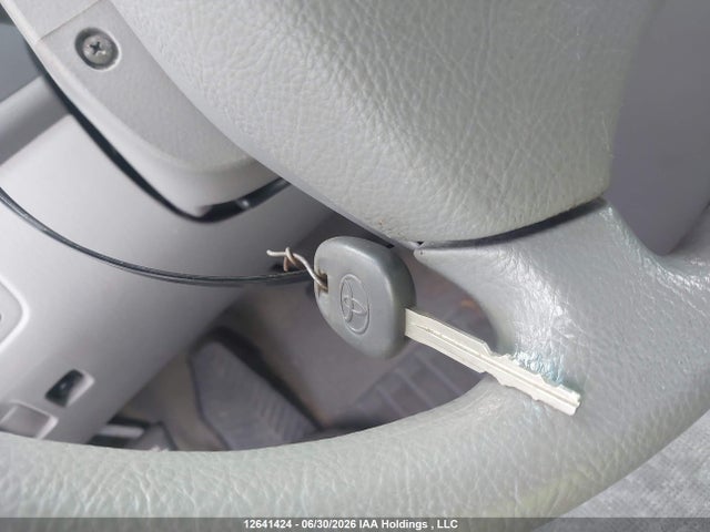 2004 Toyota Sienna Ce მანქანა იყიდება აუქციონზე, vin: 5TDZA29C44S015293, აუქციონის ნომერი: 12641424