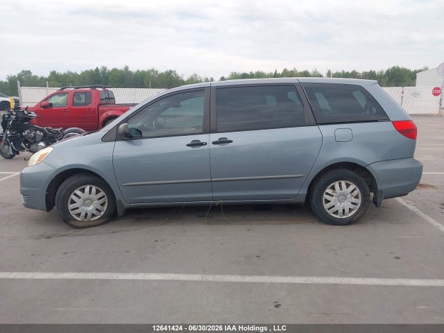 2004 Toyota Sienna Ce მანქანა იყიდება აუქციონზე, vin: 5TDZA29C44S015293, აუქციონის ნომერი: 12641424